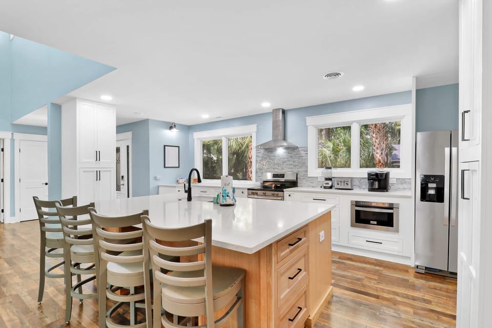 Spacious Updated Kitchen with appliances & cookware included