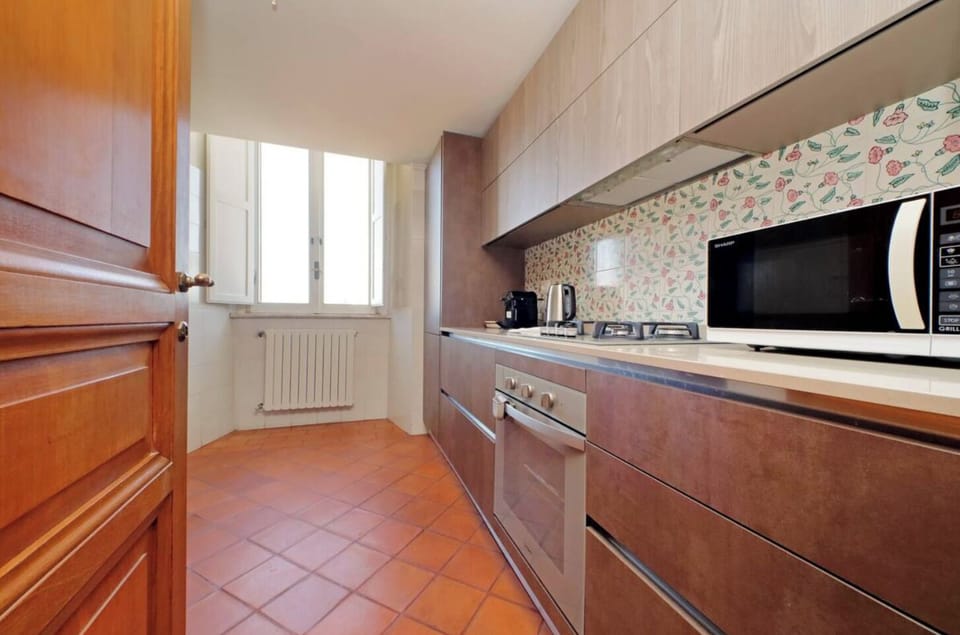 Apartment | Private kitchen | Fridge, microwave, oven, stovetop