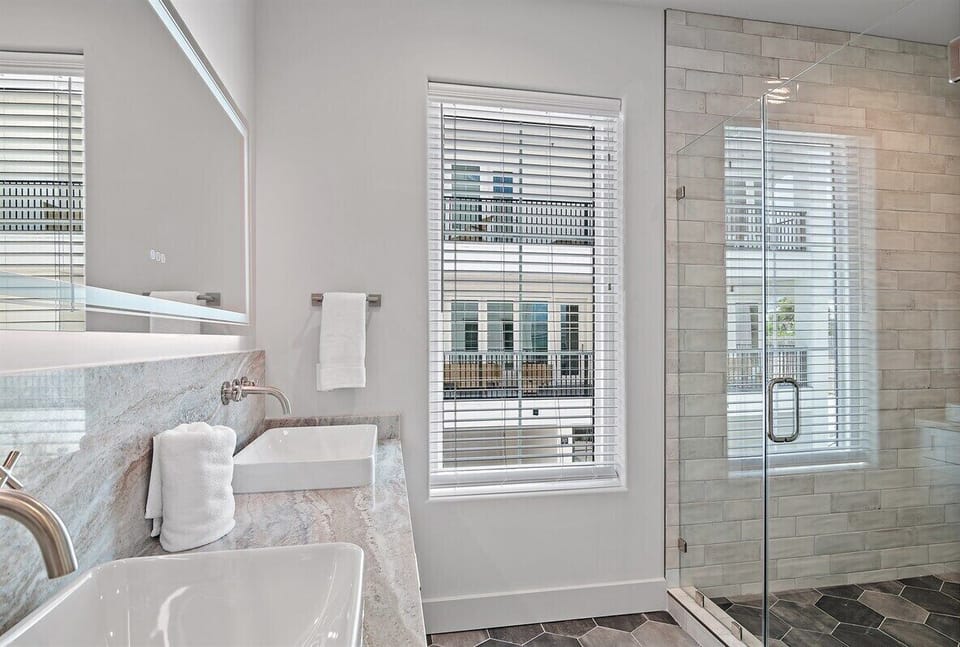2nd Floor Master Bathroom