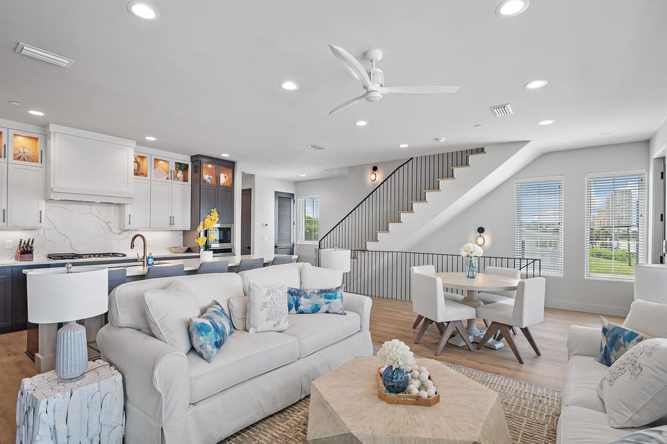 2nd Floor Living Room