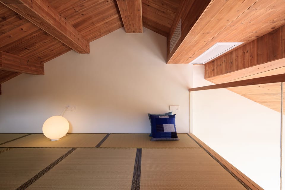 Family Duplex, 2 Bedrooms, Patio, Mountain View | Soundproofing, free WiFi