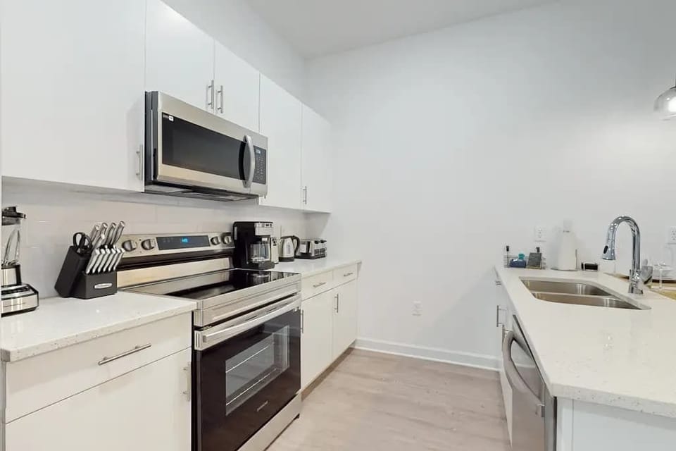 Cook up a storm in the fully equipped kitchen.