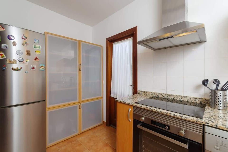 Casa Reinosa - Kitchen leading to Solarna 