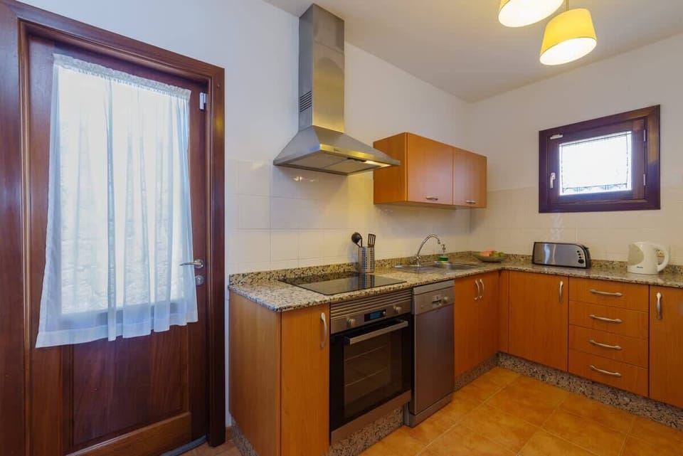Casa Reinosa - Well Equipped Kitchen 