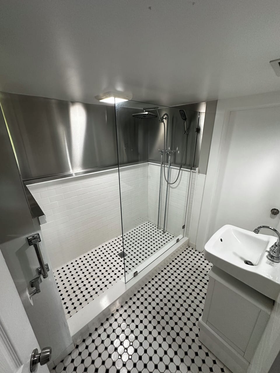1st Floor Full Bath