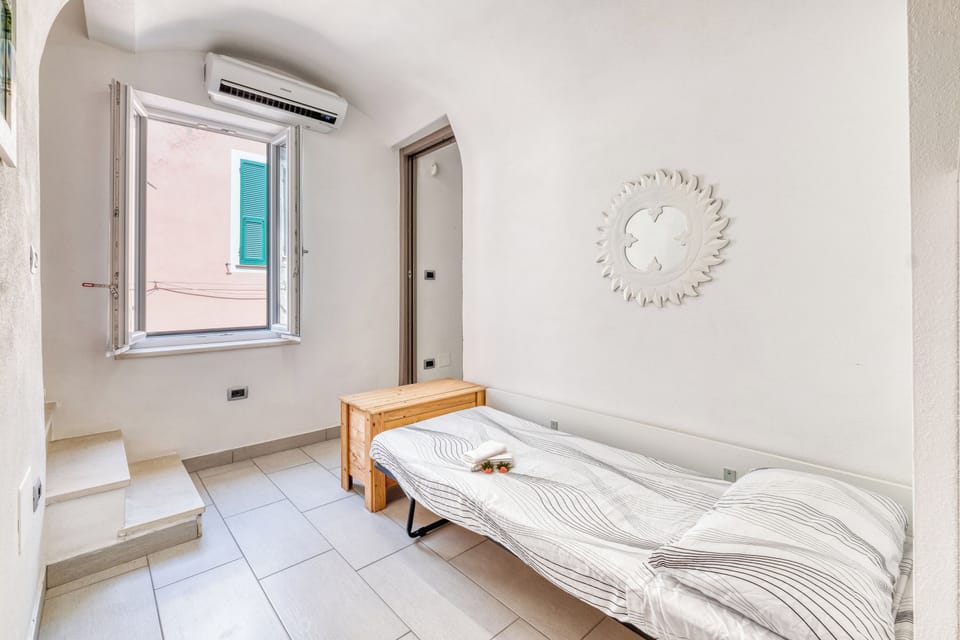 Family Apartment, 2 Bedrooms, 2 Bathrooms, Sea Facing (Sea Stone - 100m From The Sea) | Interior