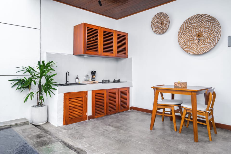 Villa, 1 Bedroom, Non Smoking, Pool View | Private kitchen | Mini-fridge, microwave, stovetop, toaster
