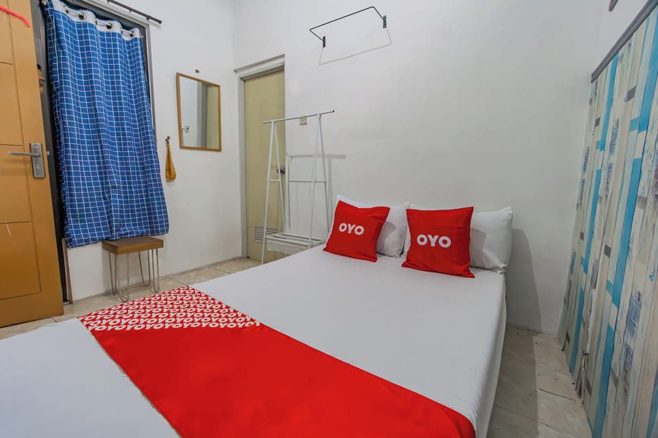 Deluxe Double Room | Desk, laptop workspace, free WiFi, bed sheets