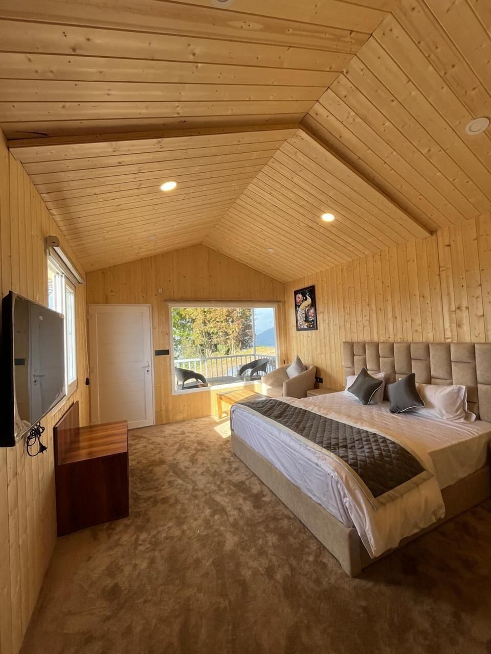 Deluxe Cottage, Mountain View | 1 bedroom, desk, laptop workspace, WiFi (free)