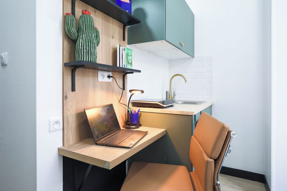 Studio | Bathroom