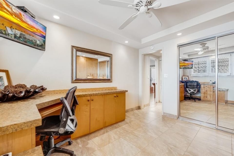 Condo, 2 Bedrooms | Interior