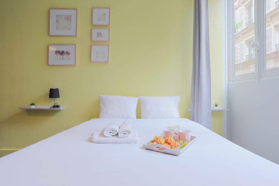 Apartment | In-room safe, iron/ironing board, free WiFi