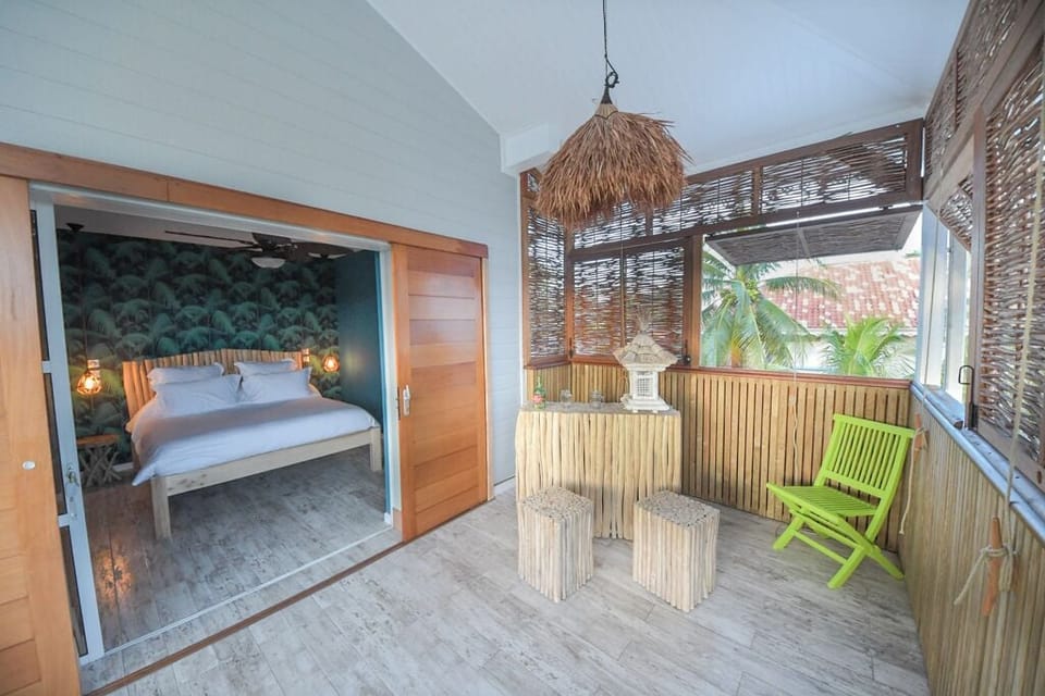 Suite BARBUDA | Egyptian cotton sheets, premium bedding, pillowtop beds, minibar