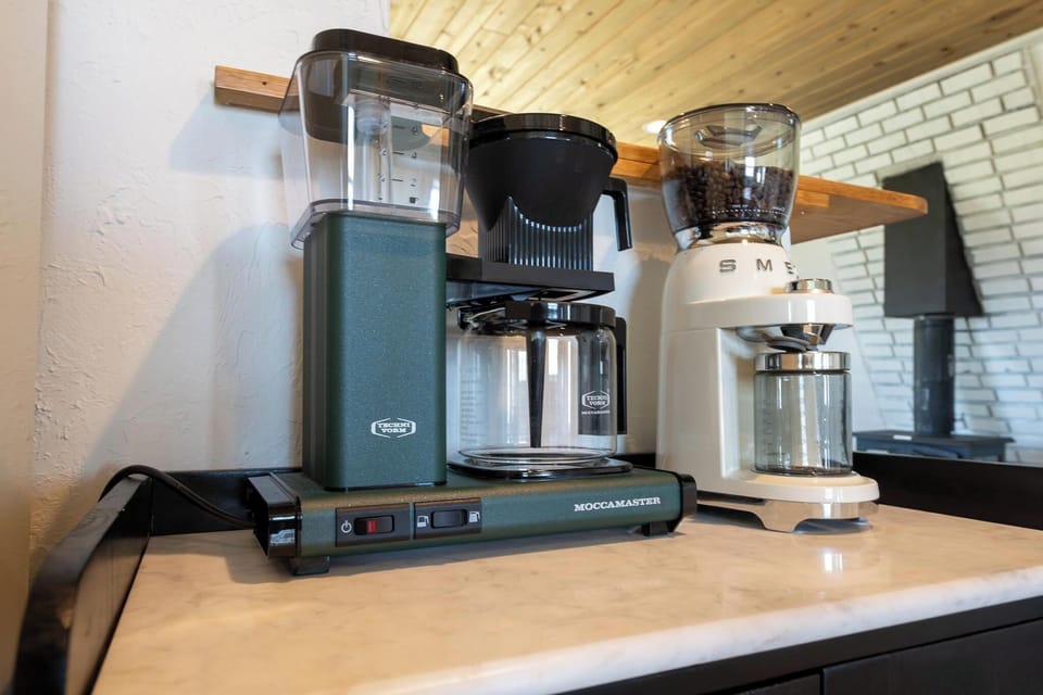 Coffee lover's dream with MoccaMaster machine & Smeg Grinder. Coffee provided!