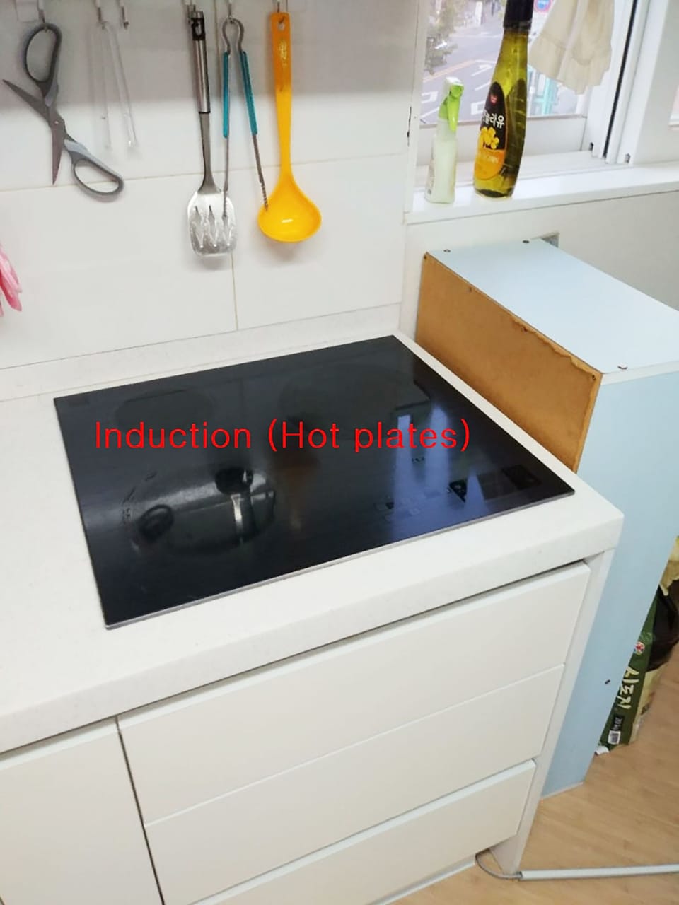 Fridge, microwave, stovetop, cookware/dishes/utensils