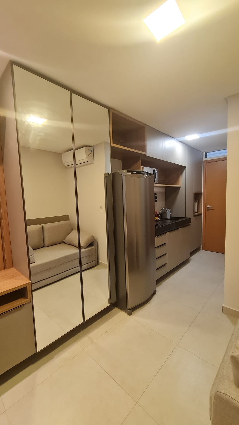 Fridge, microwave, stovetop, cookware/dishes/utensils