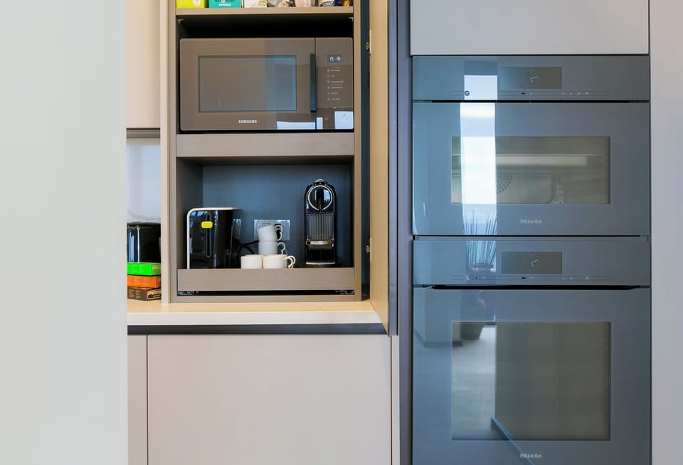 Basic Apartment, Sea View | Private kitchen | Dishwasher, toaster, dining tables