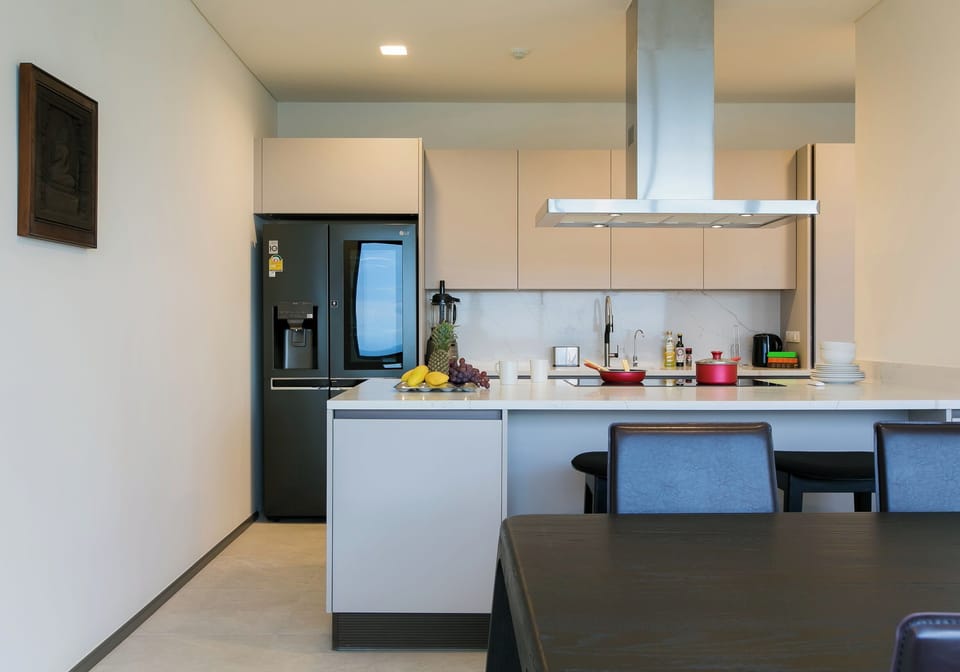 Basic Apartment, Sea View | Private kitchen | Dishwasher, toaster, dining table