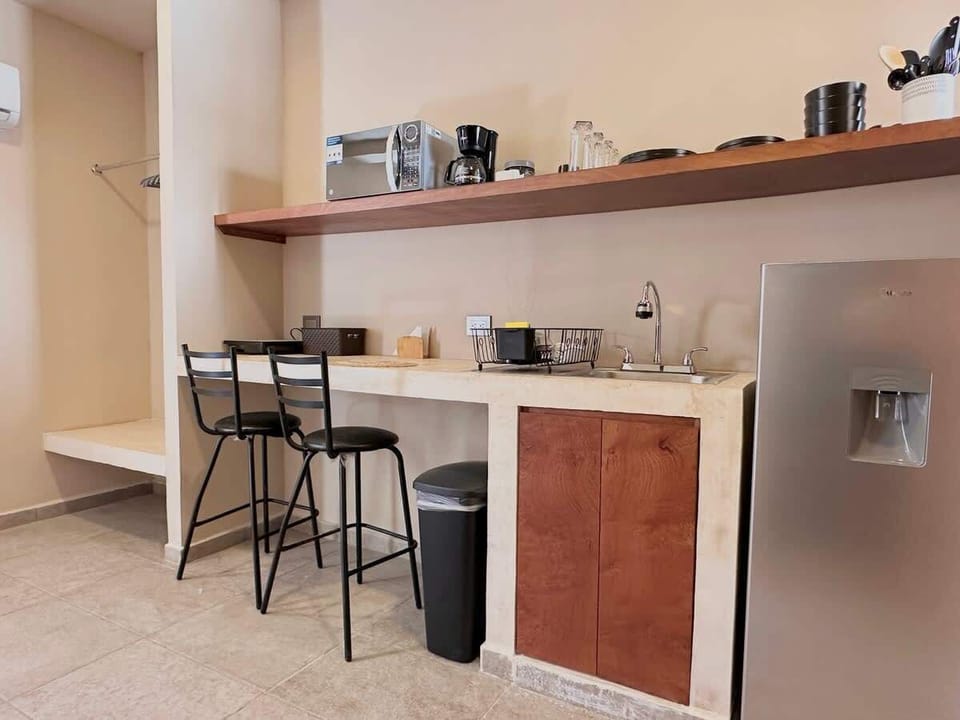 Equipped kitchenette