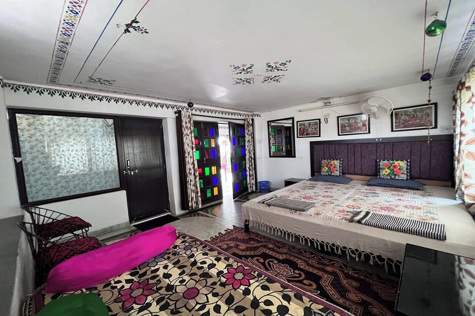 Deluxe Room | Desk, free WiFi, bed sheets
