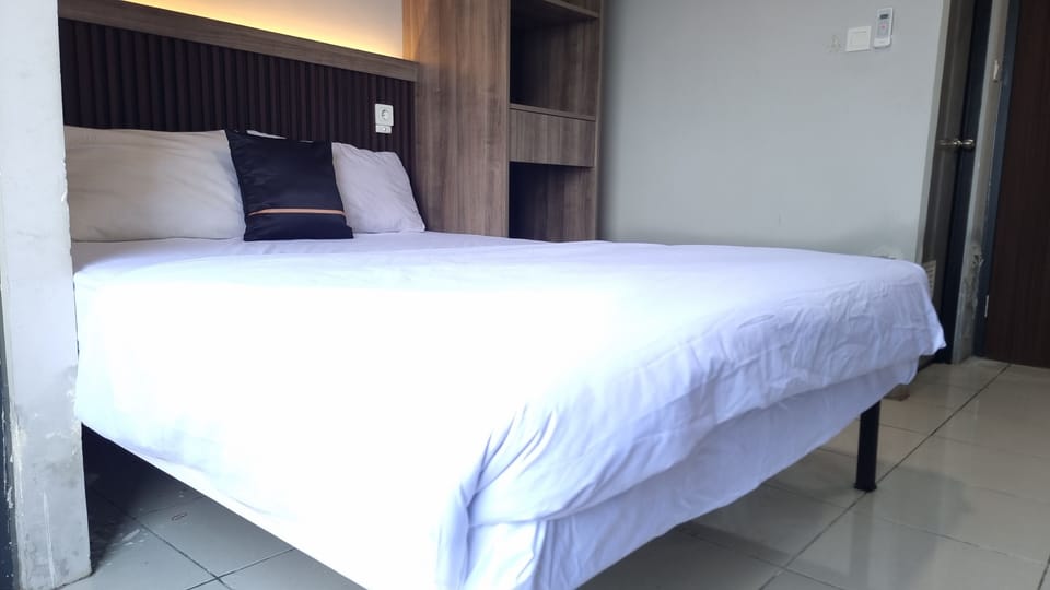 Deluxe Double Room | Premium bedding, WiFi (free), bed sheets