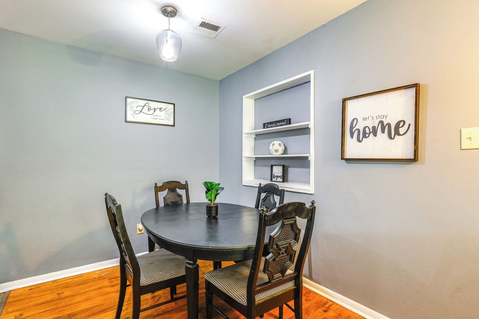 House (3 Bedrooms) | Interior