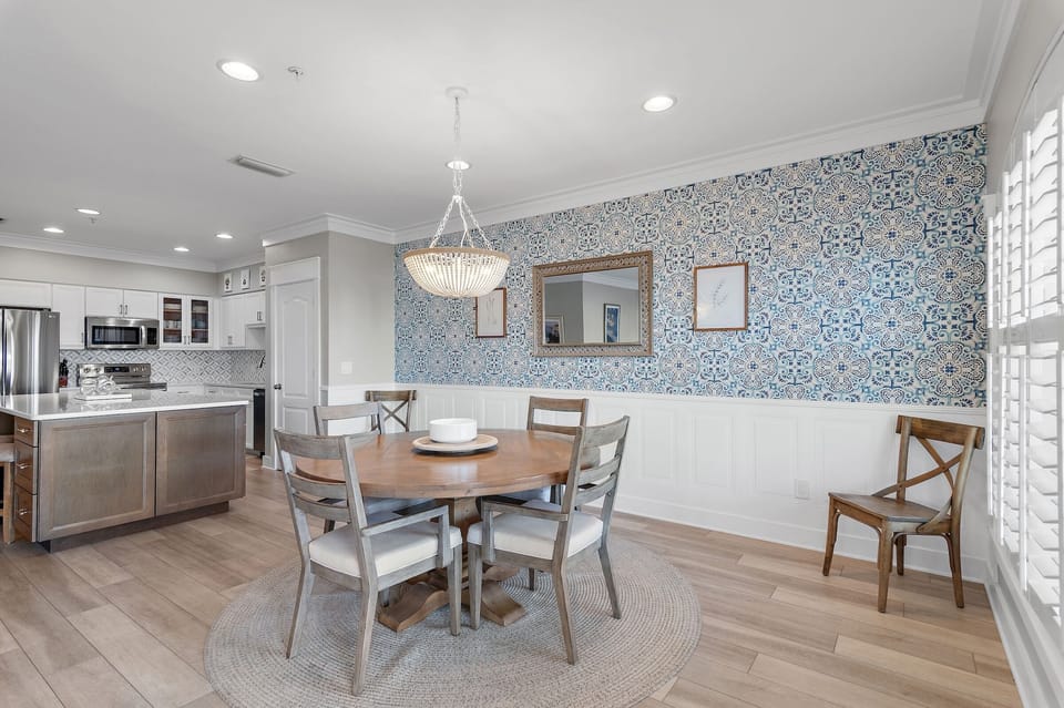 Seagrove Serenity - Seagrove Beach - Dining/Kitchen Area