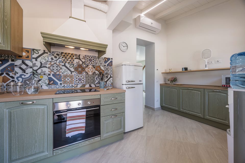 Villa, Hill View | Private kitchen | Fridge, oven, stovetop, dishwasher