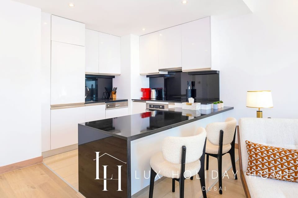 Apartment | Private kitchen | Electric kettle, toaster