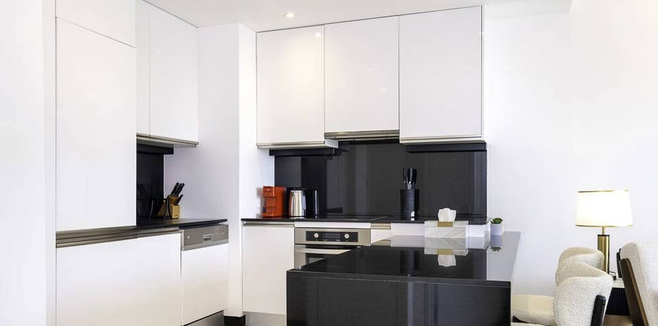 Apartment | Private kitchen | Electric kettle, toaster