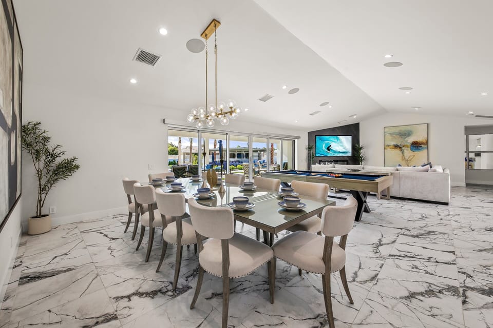 House, Multiple Beds, Pool Access, Pool View (Lazy River Oasis) | Dining