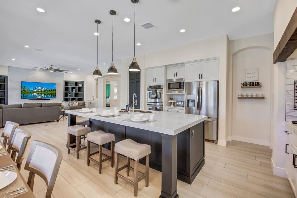 House, Multiple Beds, Pool Access, Pool View (Wanderlust: Pool/Spa) | Private kitchen | Fridge, microwave, oven, stovetop