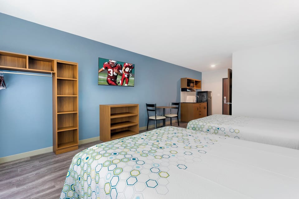 Studio, 2 Queen Beds, Non Smoking | Blackout drapes, iron/ironing board, free WiFi, bed sheets