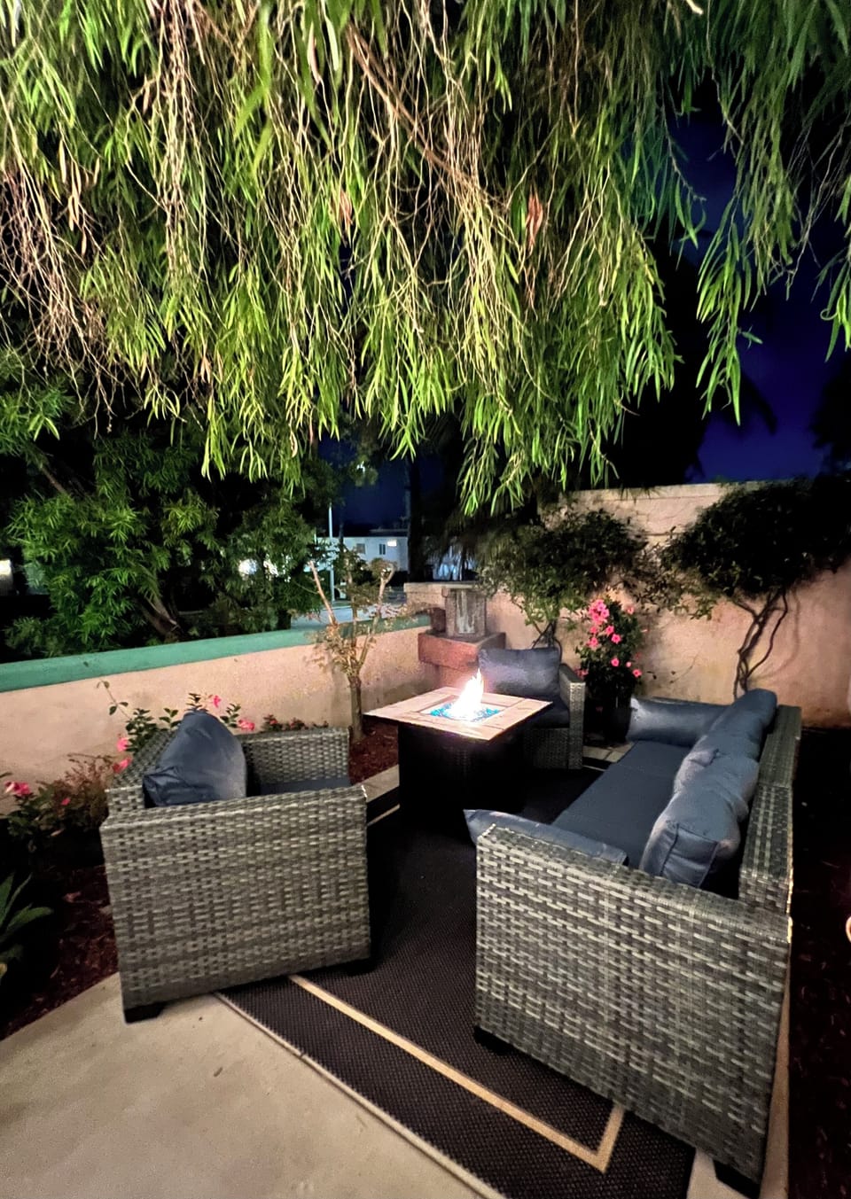 Font patio with fire pit