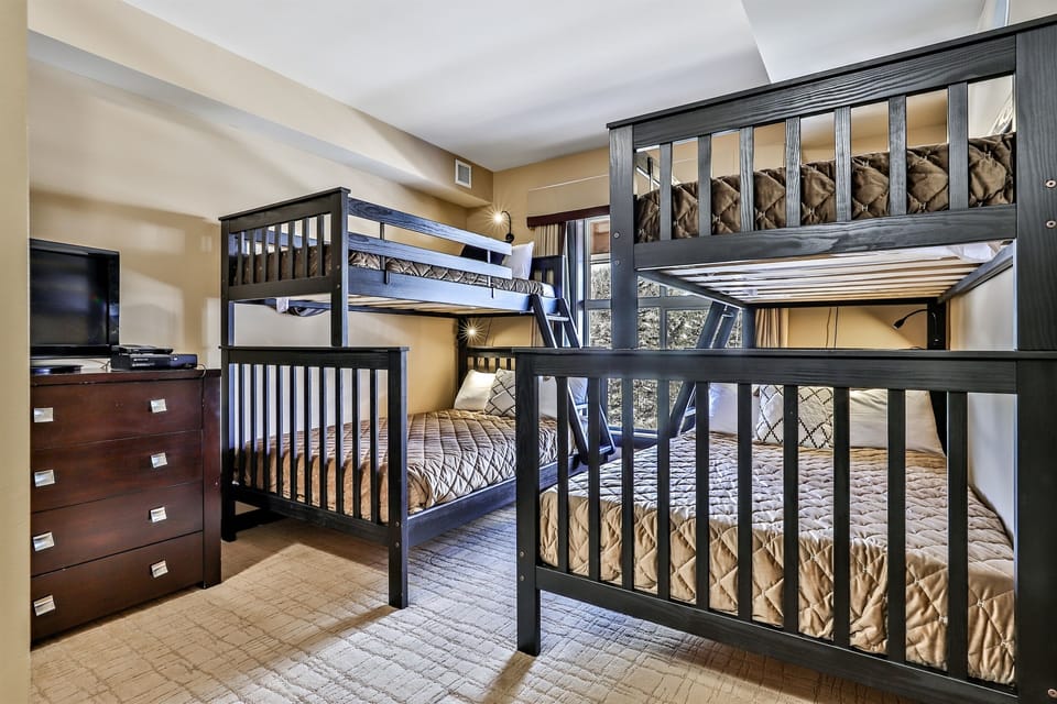 2 Bedroom