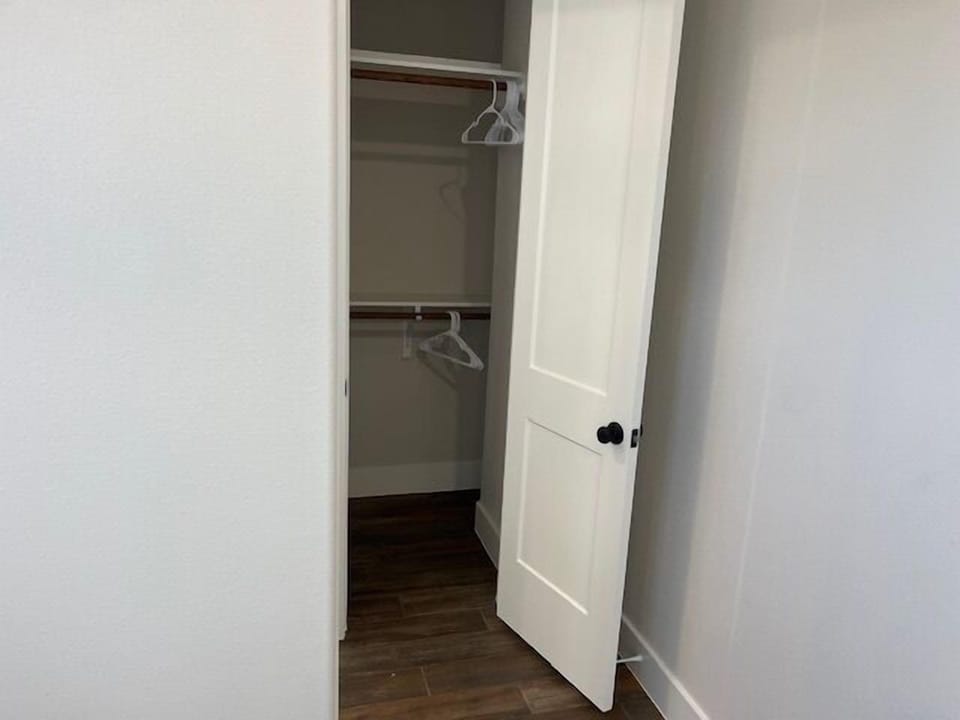 Master Suite 2 Closet
