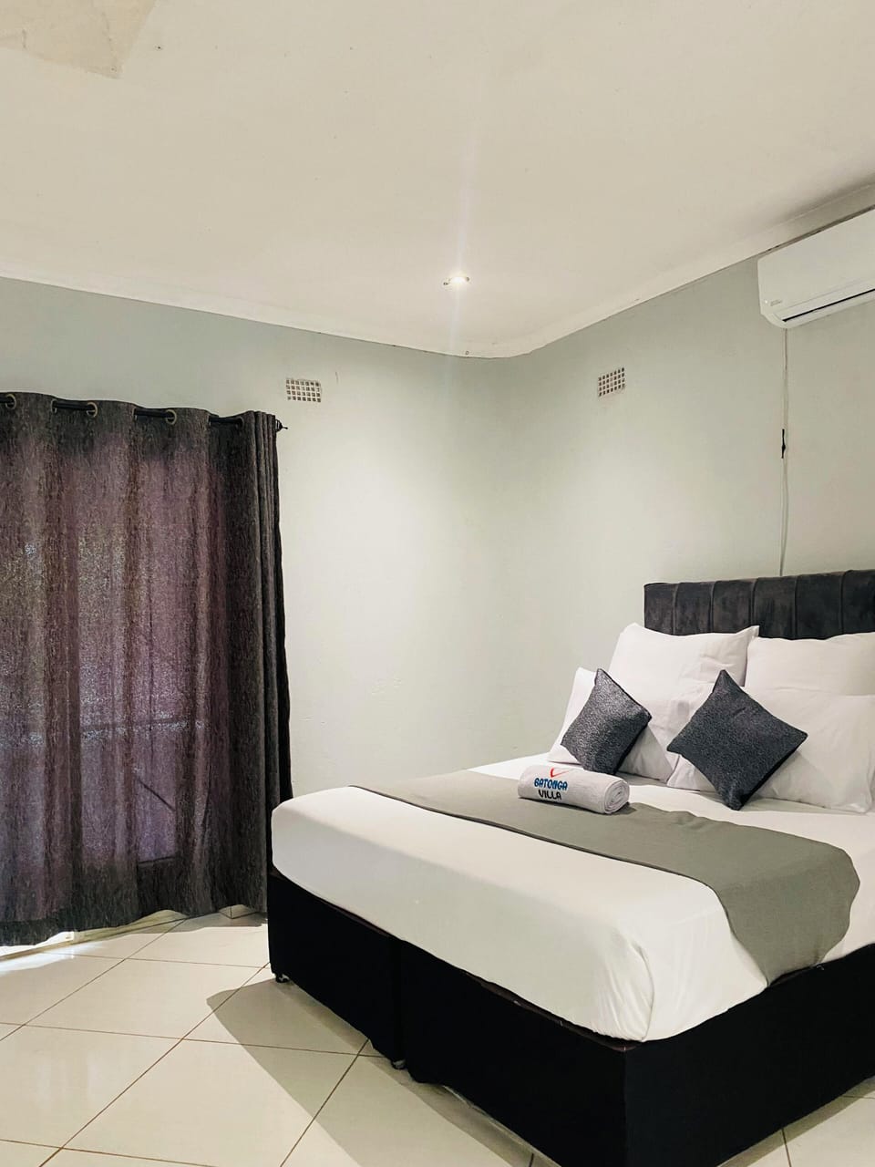Standard Room, Lake View | Soundproofing, iron/ironing board, free WiFi, wheelchair access