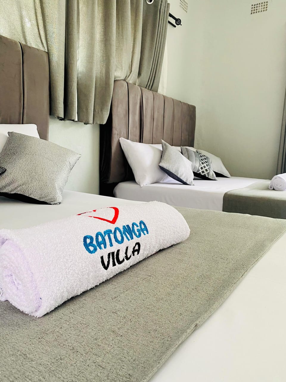 Standard Room, Lake View | Soundproofing, iron/ironing board, free WiFi, wheelchair access