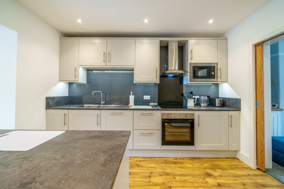 Shoemaker's Cottage, Kendal - Kitchen