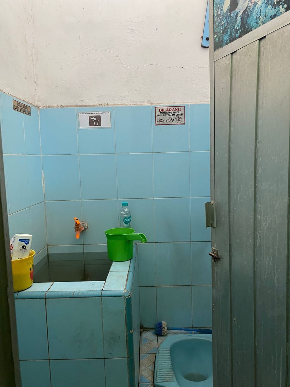 Basic Double Room | Bathroom | Shower, towels
