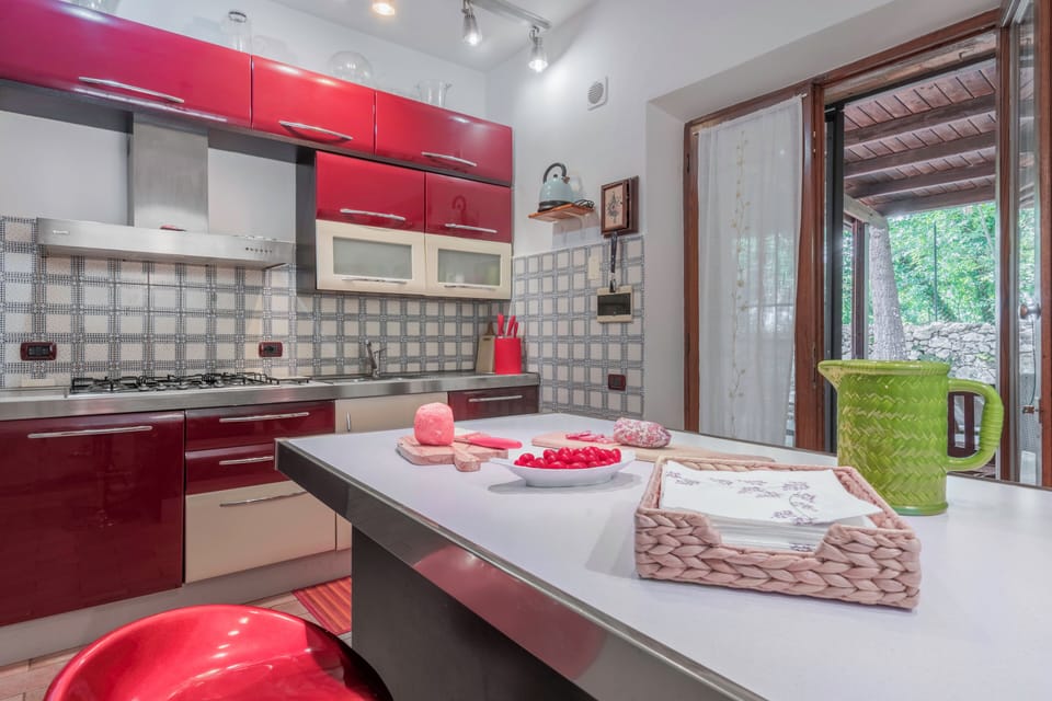Condo, Garden View | Private kitchen | Fridge, microwave, oven, stovetop