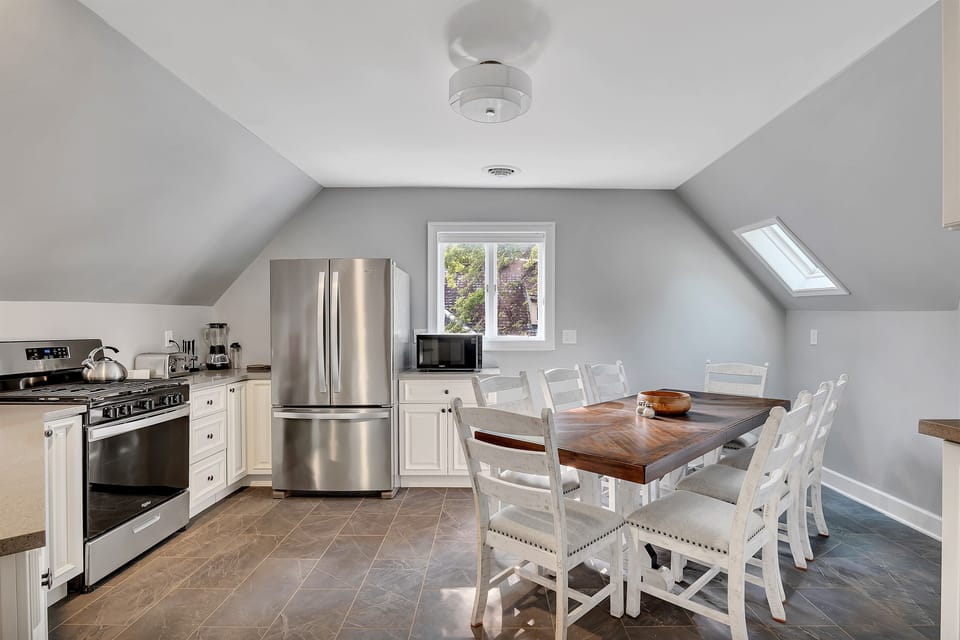 Gourmet Kitchen With Gas Stove