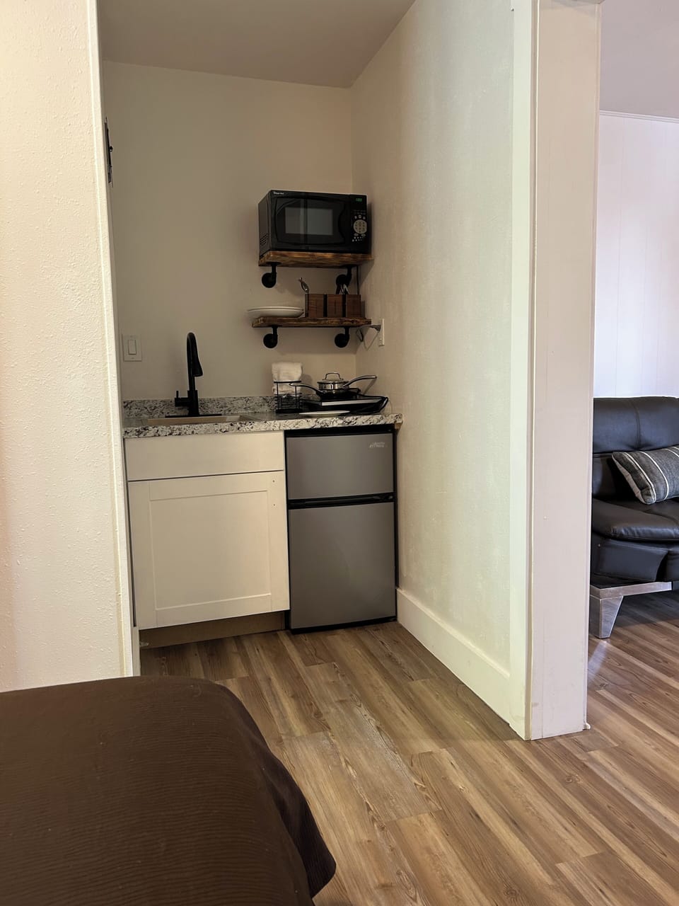 Classic Single Room | Free WiFi, bed sheets