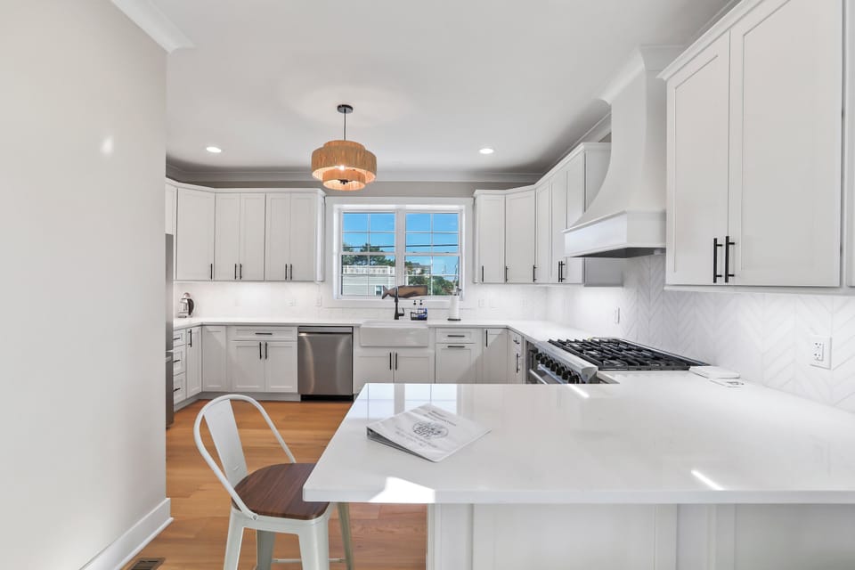Gourmet Fully Stocked Kitchen