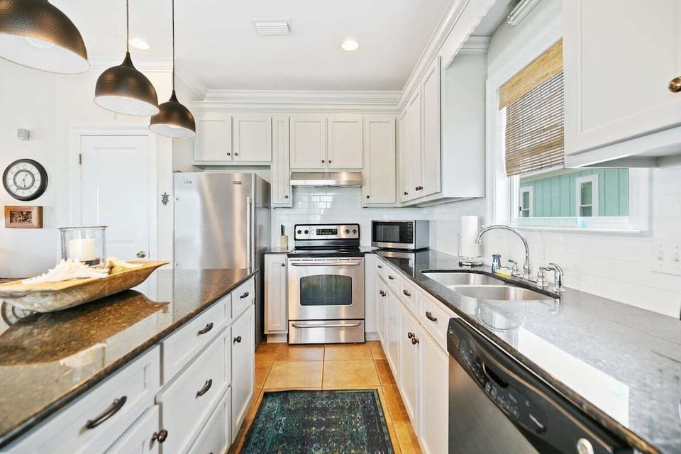30-5521 Wolfhead Ave 30