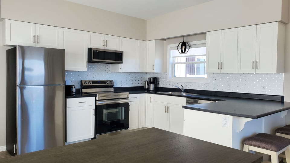 Kitchen (2)