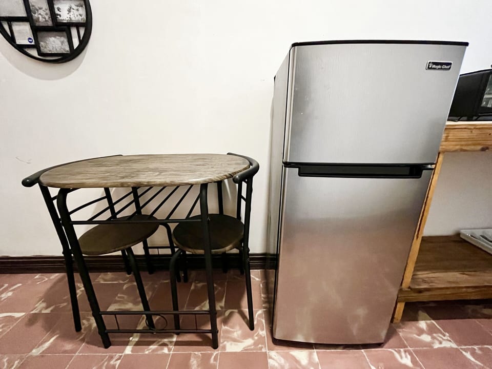 Business Double Room | Private kitchen | Coffee/tea maker