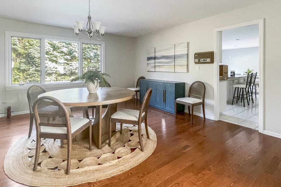 Intimate dining: enjoy meals with loved ones in this beautifully decorated dining room