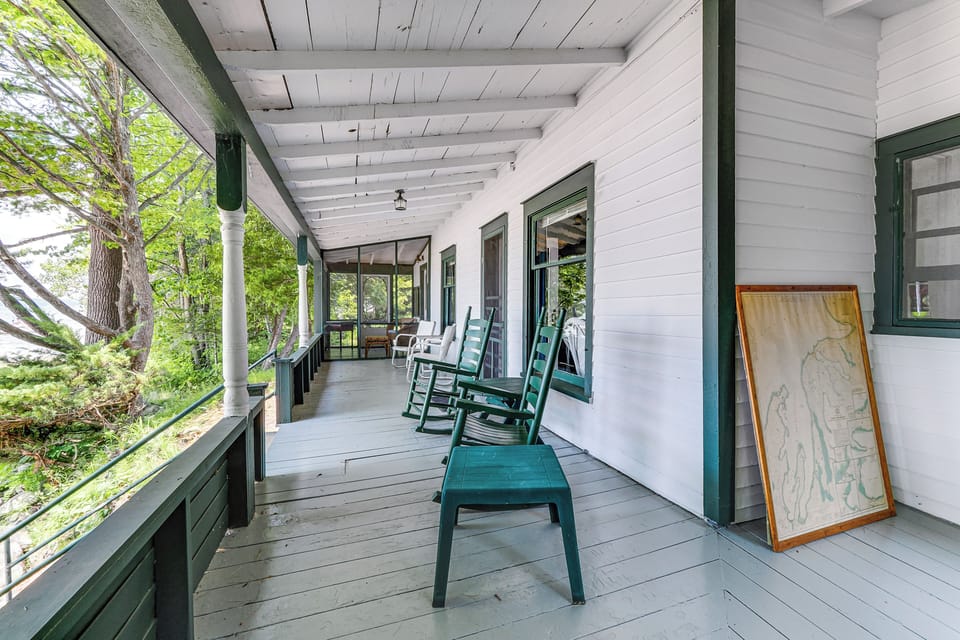 Rear Porch | Lake View