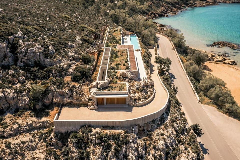 Villa Beach Rock offers a luxurious retreat with five elegantly designed bedrooms, accommodating up to 12 guests.